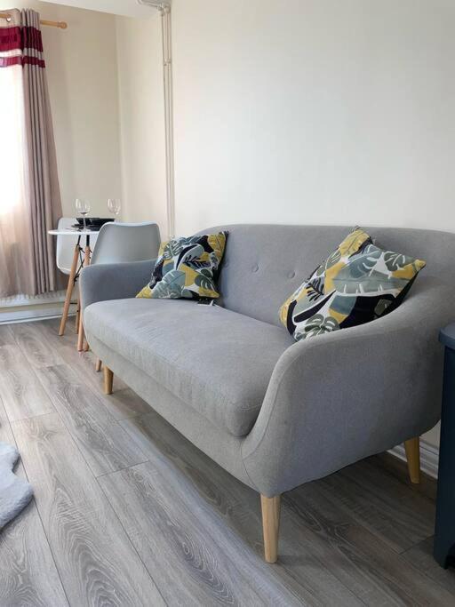 Modern 1 Bed Apartment In The City Centre Of ดาร์บี ภายนอก รูปภาพ