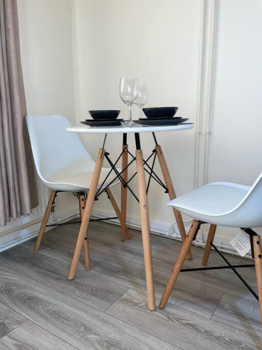 Modern 1 Bed Apartment In The City Centre Of ดาร์บี ภายนอก รูปภาพ